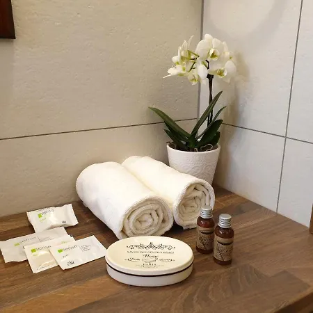 Edit Panzio Bed & Breakfast